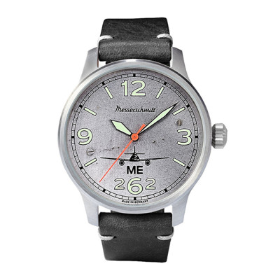 MESSERSCHMITT Aero met echt vliegtuigplaatwerk - elk horloge is uniek